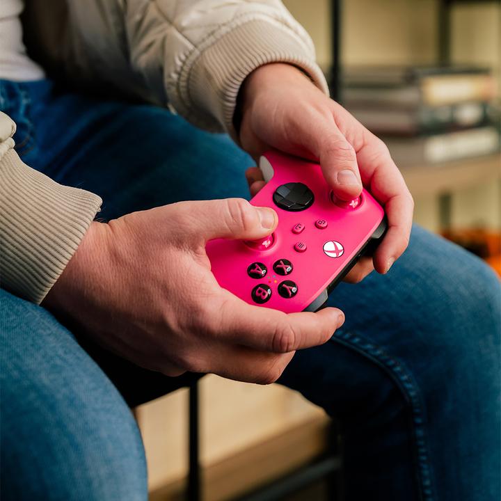 Produktbild Microsoft Xbox Wireless Controller - Deep Pink (Xbox One S, PC, Xbox Series X, Xbox One X, Xbox Series S)