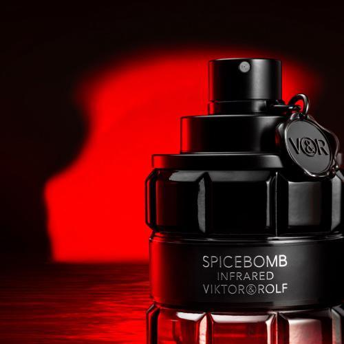 Immagine prodotto Viktor & Rolf Spicebomb Infrared by Eau De Toilette Spray 90 ml (Eau de toilette, 90 ml)
