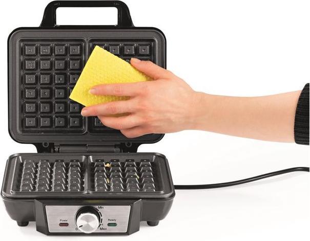 Actual product image Gourmetmaxx Waffeleisen Schwarz/Silber, Leistung: 1000 W, Anzahl pro
