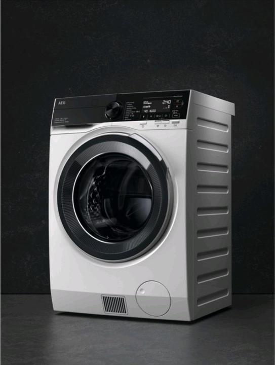 Actual product image AEG Series 9000