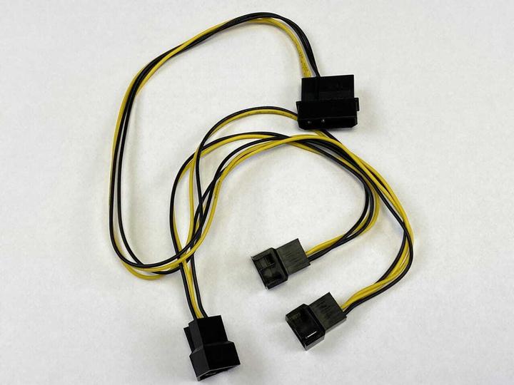 Image du produit Phobya Adaptateur 4Pin Molex (12V) vers 4x 4Pin PWM