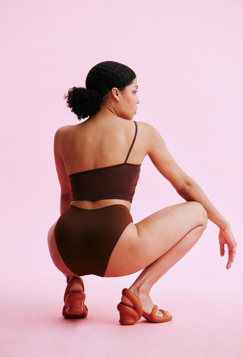 Immagine prodotto The Female Company Slip Senza Cuciture Ultra Forte (46)