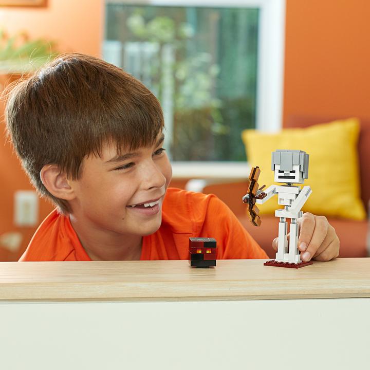 Produktbild LEGO Skelett mit Magmawürfel (21150, LEGO Minecraft)