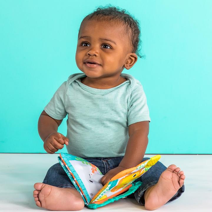 Image du produit Bright Starts Livre de jouets de dentition (Allemand, Français, Italien, Anglais)