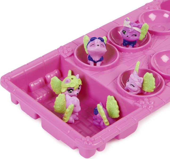 Actual product image Hatchimals Rainbowcation egg carton with wolf family, playset with 10 CollEGGtibles figures and 2 Zu