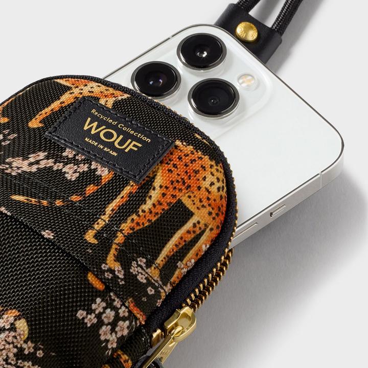 Actual product image Wouf Daily mobile phone case 10.5 cm