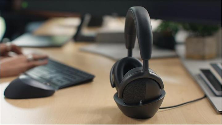 Actual product image Dell Premier Wireless ANC Headset - WL70 (Wireless, USB-C)
