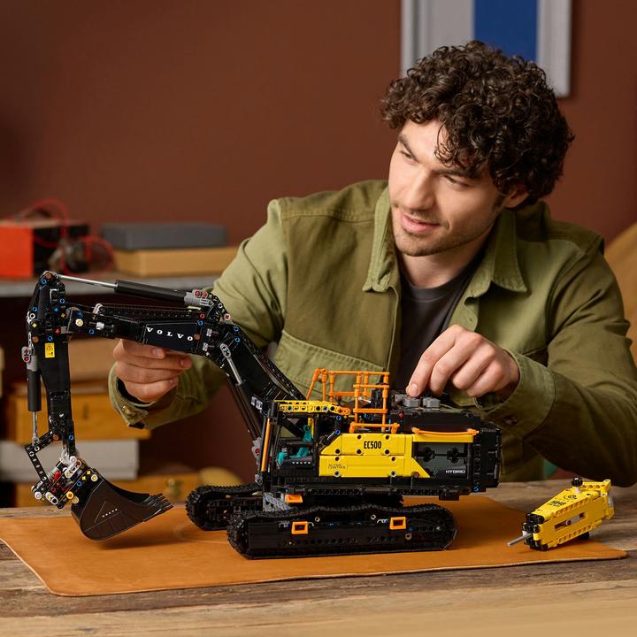 Immagine prodotto LEGO 42215 Confidential (42215, LEGO Technic)