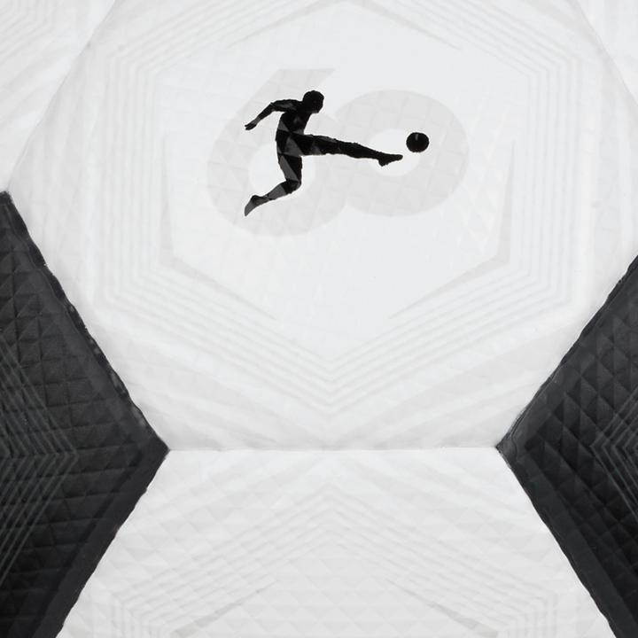 Immagine prodotto Derbystar Bundesliga Calcio Brillant APS Classic v23 bianco/nero/grigio taglia 5