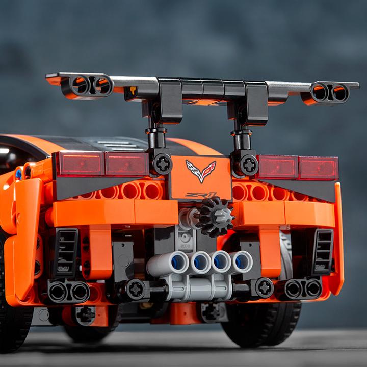 Actual product image LEGO Corvette ZR1 (42093, LEGO Technic)
