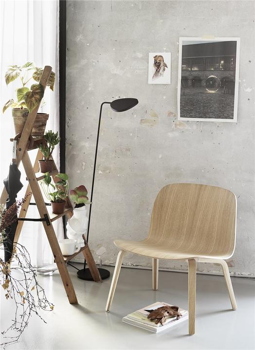 Actual product image Muuto Leaf Floor (132 lm)