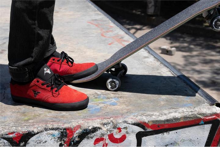 Actual product image Fallen The Goat (42.5)