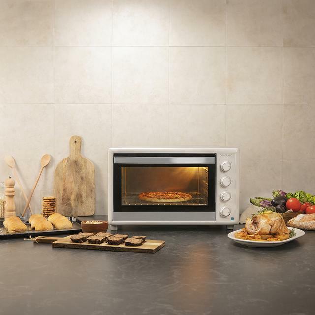 Actual product image Cecotec BAKE&TOAST 6090 WHITE GYRO