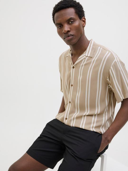 Produktbild Jack & Jones Jjejeff Stripe Resort Shirt Ss Sn (XS)