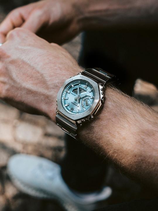 Produktbild G-Shock GM-2110D-2A (Chronograph, Digitaluhr, 44 mm)