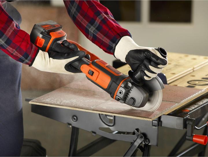 Image du produit Black & Decker Meuleuse d'angle sans fil BCG720M1 (125 mm)