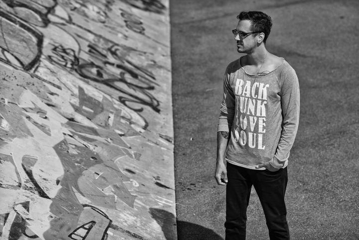 Produktbild jan SEVEN dettwyler Kleider BFLS T-Sweatshirt S Unisex (S)