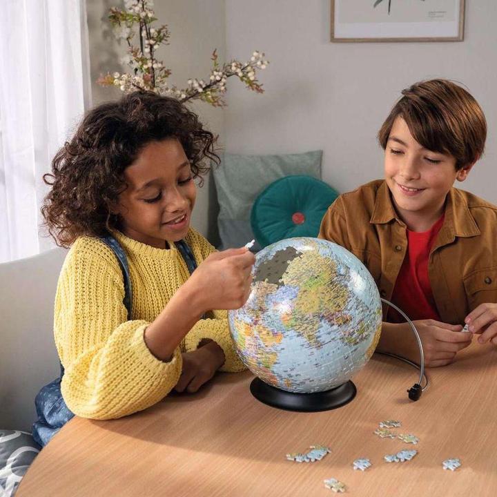 Actual product image Ravensburger 3D Sphere Earth 540st. (540 pieces)