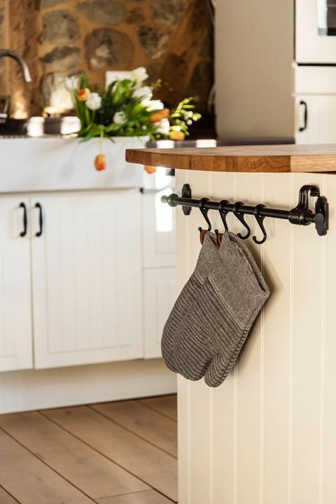 Actual product image Wenko Kitchen Glove Ada Stripes Grey, 2 pieces (Silicone, Cotton, Polyester, Viscose)