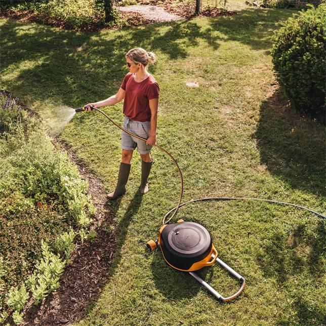 Actual product image Fiskars Waterwheel with wheels (27 m)