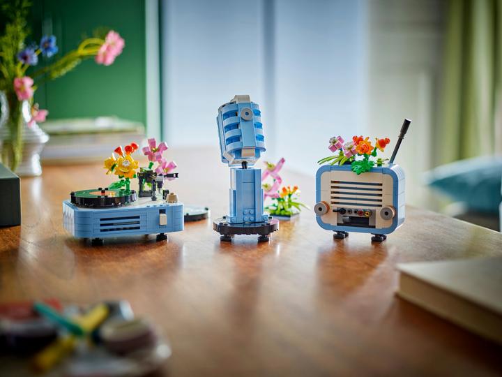 Produktbild LEGO Plattenspieler mit Blumen (31172, LEGO Creator Expert)
