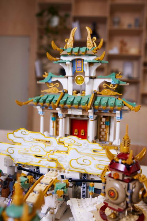 Image du produit LEGO Monkie Kid Les royaumes célestes (80039, LEGO Monkie Kid)