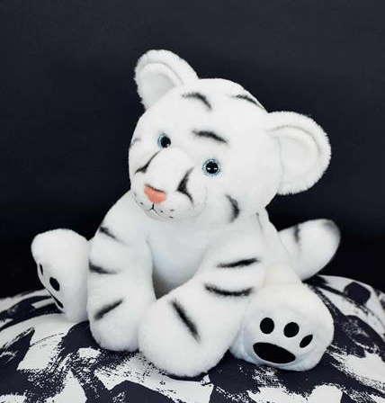 Actual product image Doudou et Compagnie Baby Snow Tiger (35 cm)