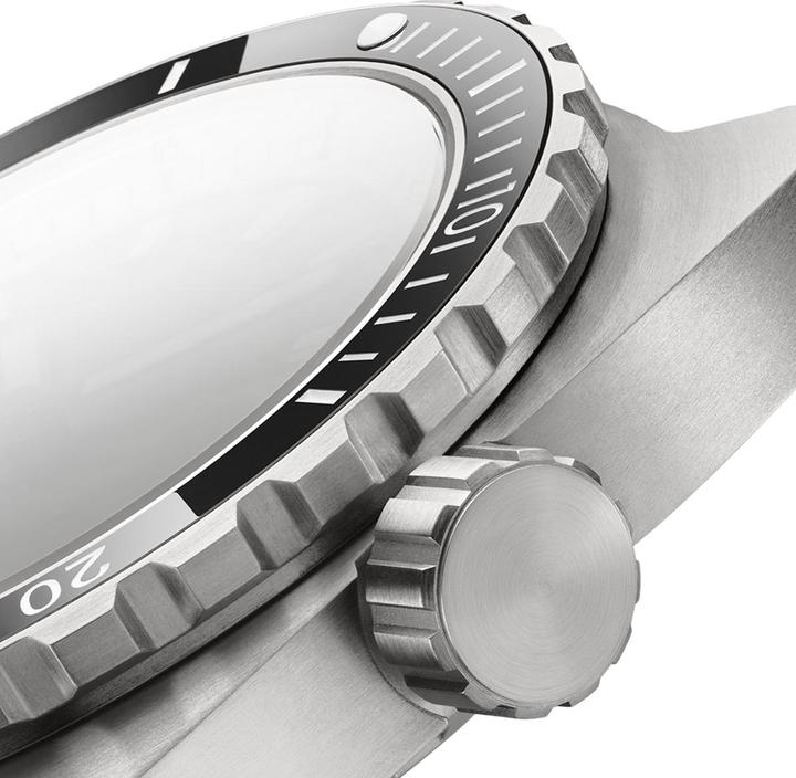 Actual product image Swiss Military SMA34100.01 Diver Titanium Automatic 42mm 30ATM (Diving watch, 42 mm)