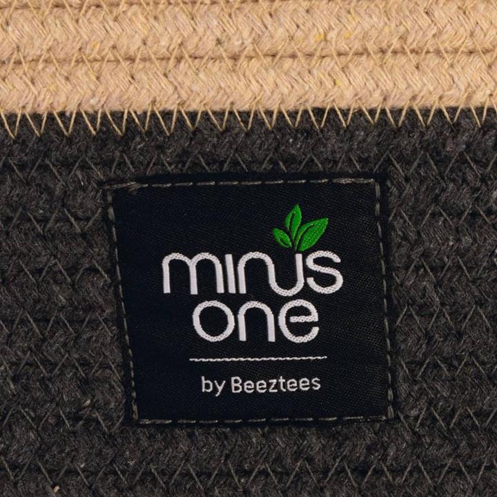 Actual product image Beeztees Xana (Cat)