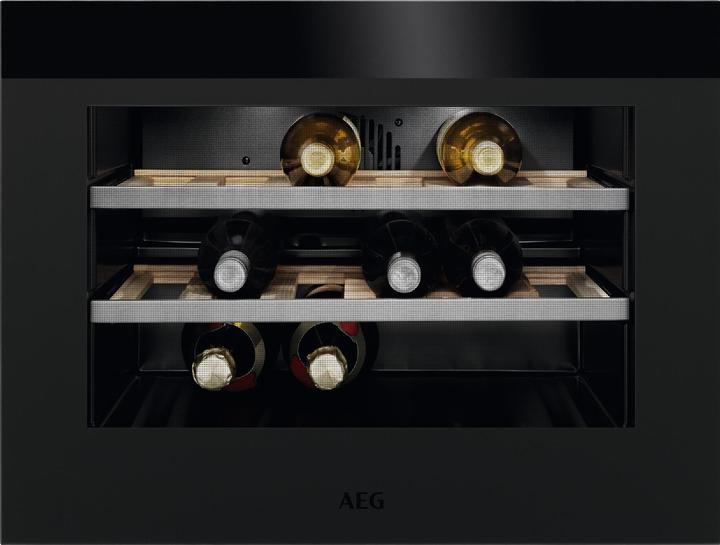 Produktbild AEG KWK884520T Kompakter Weinkühlschrank / Touch-Bedienung / Temperaturanzeige / bis zu 18 Flaschen