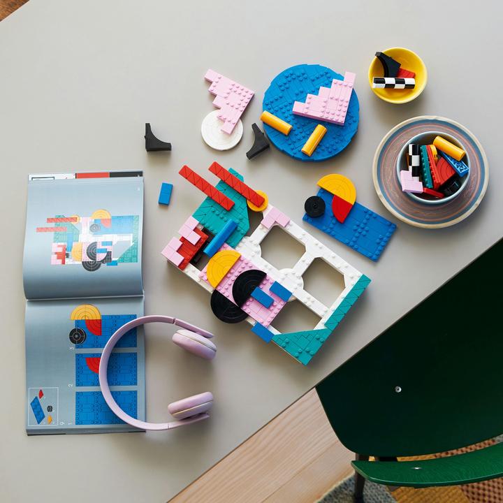 Actual product image LEGO 31210 Modern Art (31210, LEGO Art)