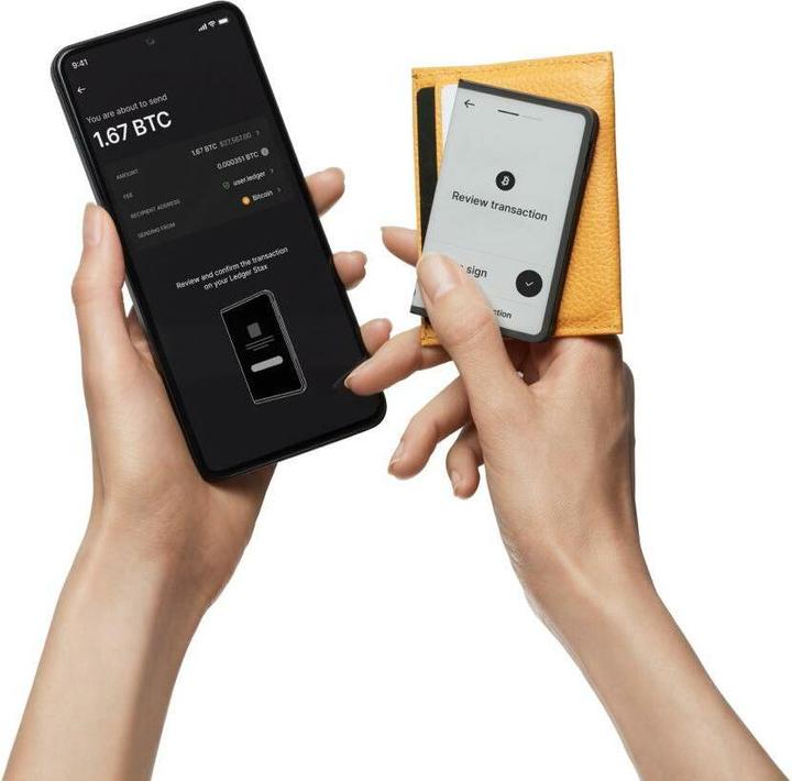Actual product image Ledger Stax (Bitcoin, Ethereum Classic)