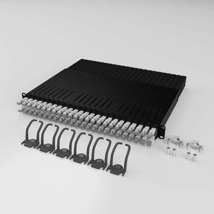 Produktbild PATCHBOX one / 8RU / Cat 6A, STP, 0.8 m, Grau