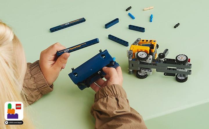 Actual product image LEGO Dump truck (42147, LEGO Technic)