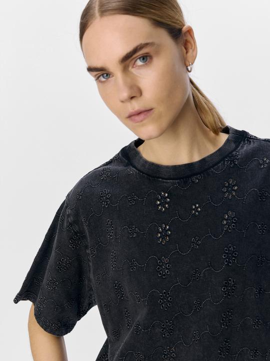 Actual product image Object Broderie Anglaise T-Shirt (XS)