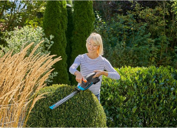 Actual product image Gardena Battery Hedge Trimmer EasyCut 40/18V P4A solo (Cordless hedgecutters)