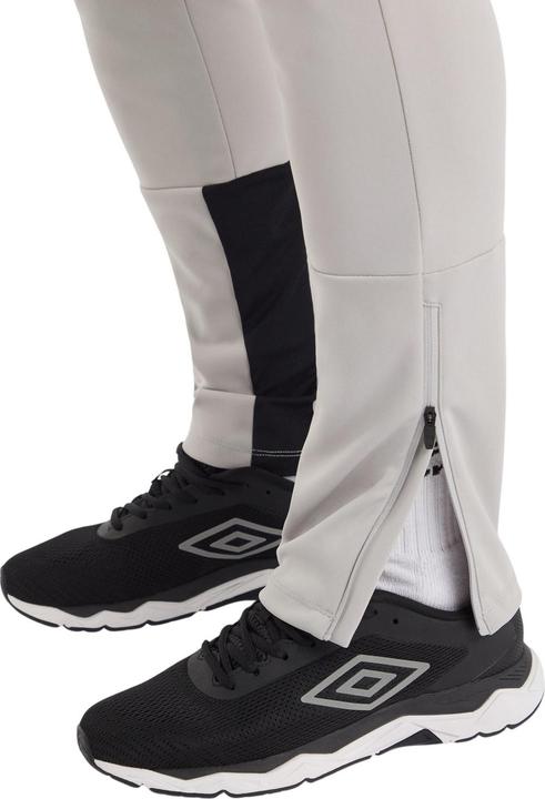 Produktbild Umbro Pro Training Jogginghosen (XXL)
