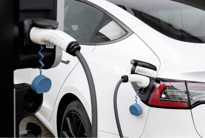 Immagine prodotto Ansmann Cavo di ricarica per auto (Tipo 2, 11 kW, 16 A, 5 m)