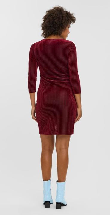 Actual product image Vero Moda Velvet short dress (XS)
