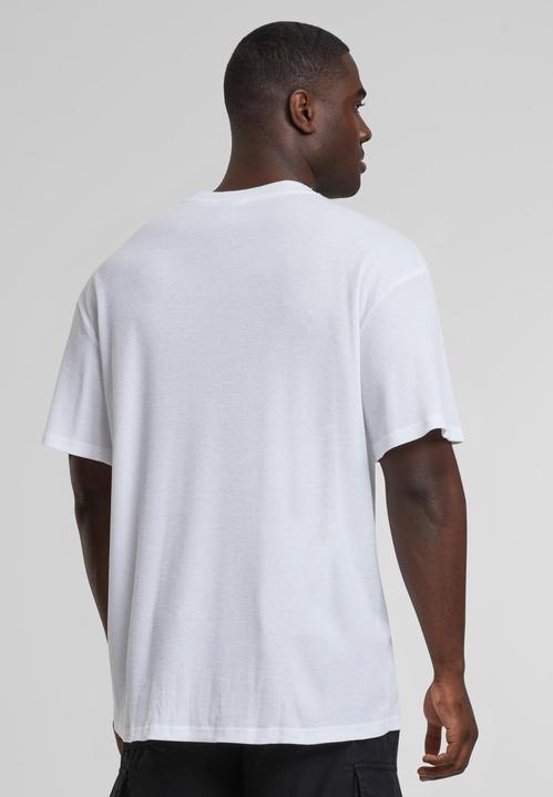 Actual product image Urban Classics Waffle Tee - 138259 (S)