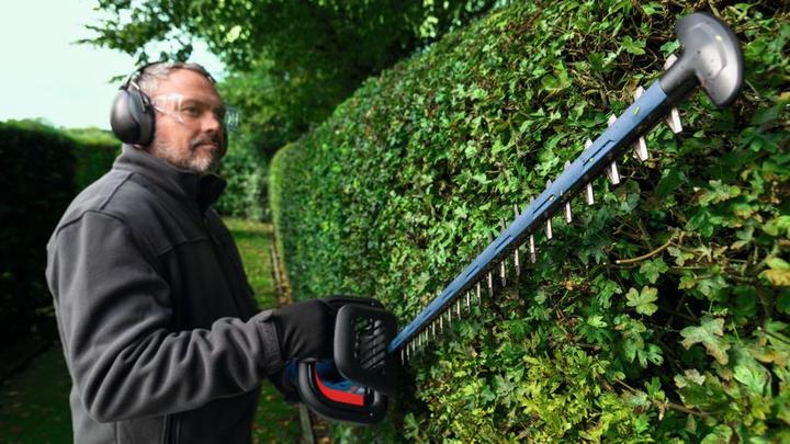 Produktbild Bosch Professional Bosch Heckenschere GHE 18V-60 (II) (Akkuheckenschere)