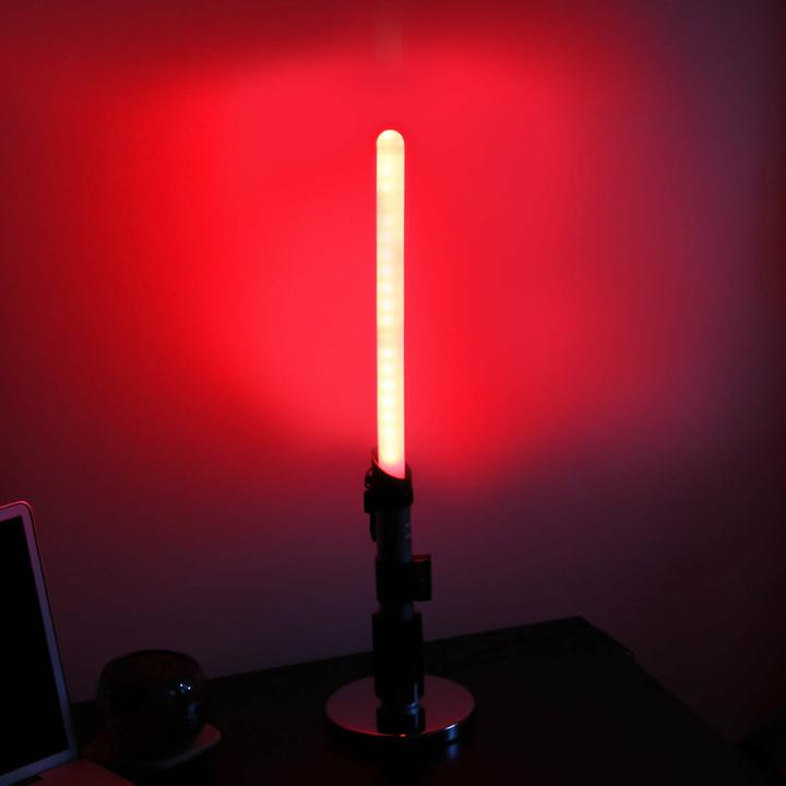 Image du produit Ukonic Ukon!c Lampe de table Dark Vador sabre laser