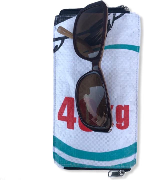 Actual product image Beadbags S Case Crispy Rice RIDD.01 white 10x1.5x19cm
