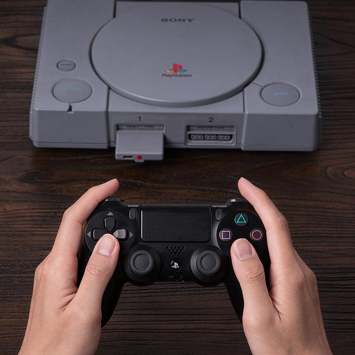 Produktbild 8bitdo Retro Receiver PS1/PS2 (PS2, Playstation Classic, PC)