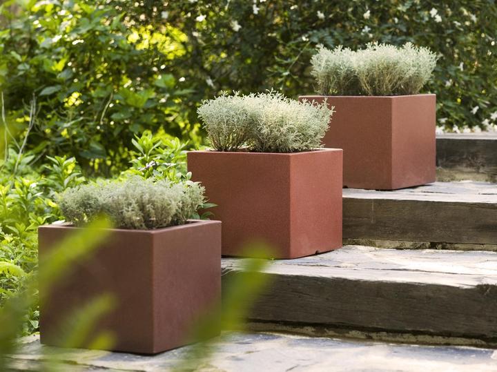 Actual product image Newgarden NARCISO 50 flower pot large double-walled square 49x49x45cm bronze 54L with water reservoir out
