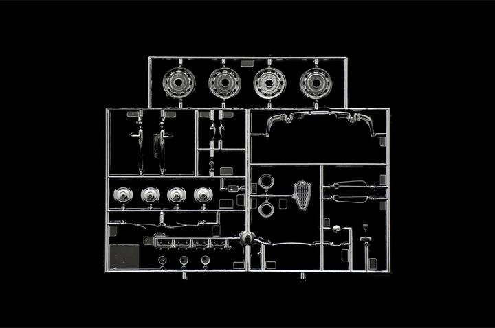 Produktbild 1:24 Alfa Romeo Guilia 1600 Spider