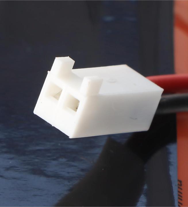 Immagine prodotto XCell Batteria per luce di emergenza NiMH 4,8V 3700mAh L2x2 4/3A con cavo e spina da 100 mm, sostituisce (1 pz., 3700 mAh, Accumulatore di carica elettrica)
