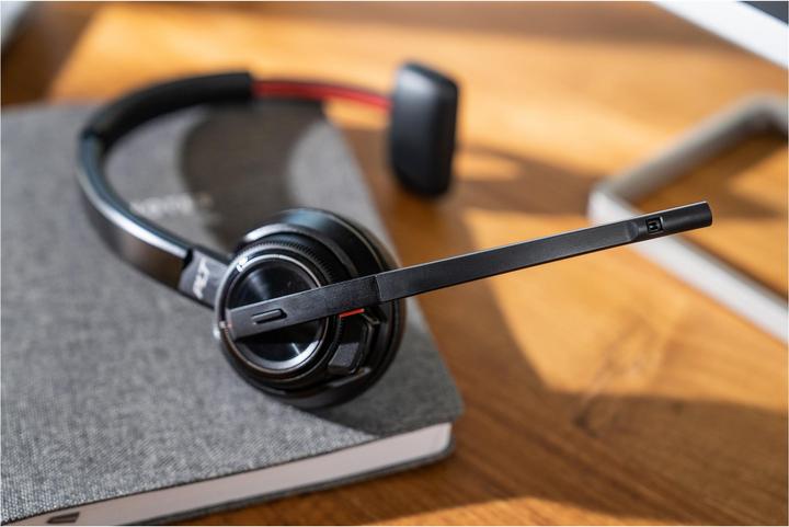 Actual product image Poly SAVI 8210 D2 SEHS EU (Wireless, USB-C)