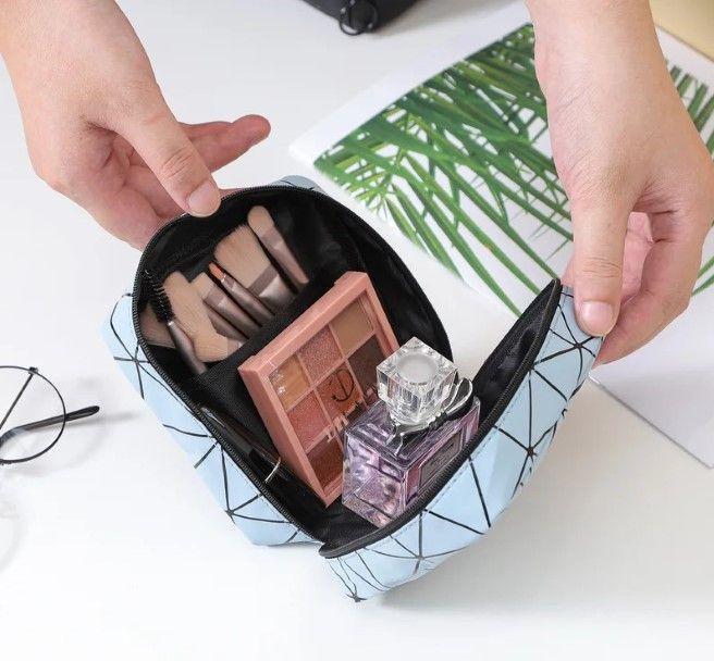 Immagine prodotto MU Style Borsa igienica della serie Strawberry