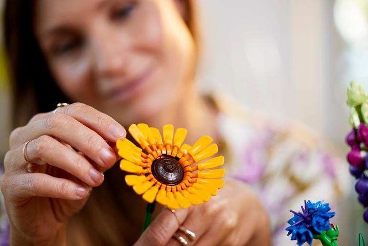 Image du produit LEGO Bouquet de fleurs sauvages (10313, LEGO Icons, LEGO Botanical)